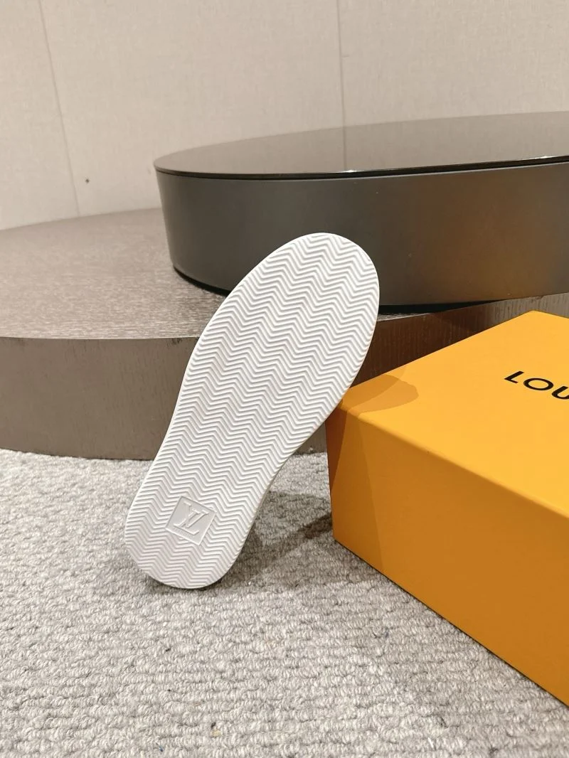 Thermal Louis Vuitton Low Shoes 32288