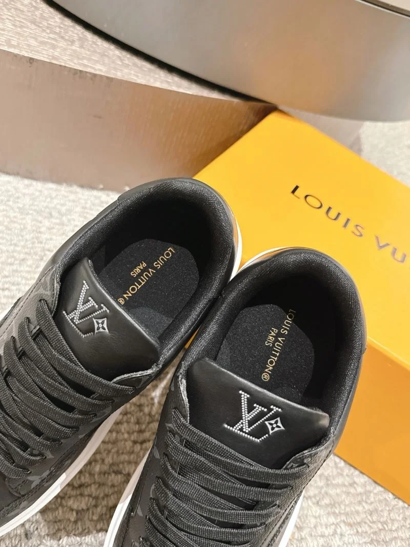 Louis Vuitton Low Shoes WrinkleFree 32290
