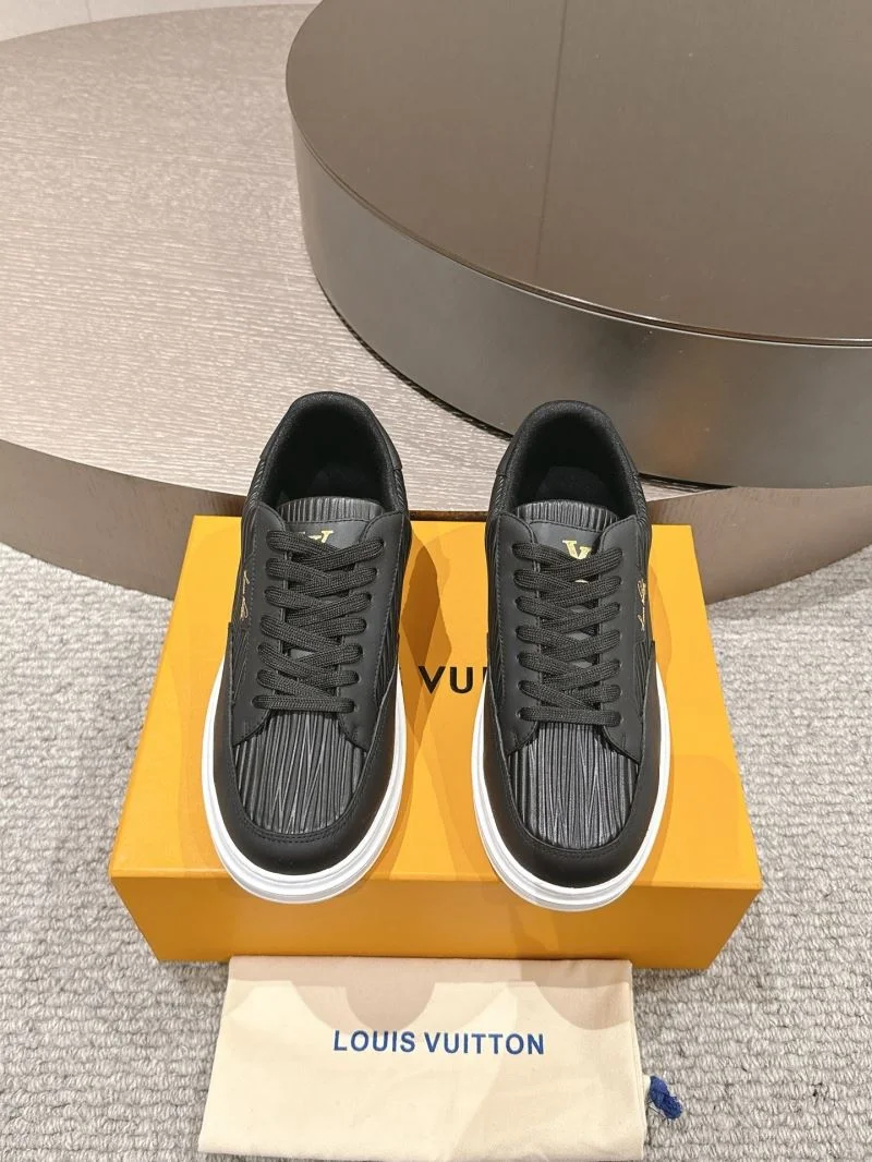 TravelReady Louis Vuitton Low Shoes 32274