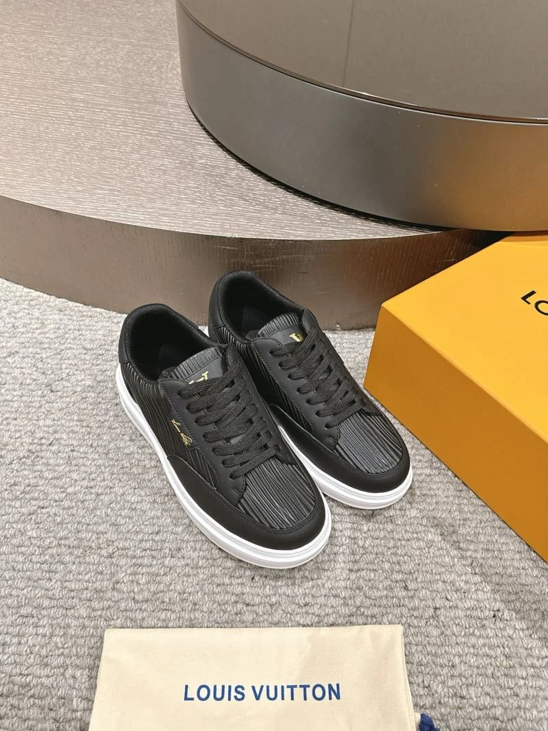 TravelReady Louis Vuitton Low Shoes 32274