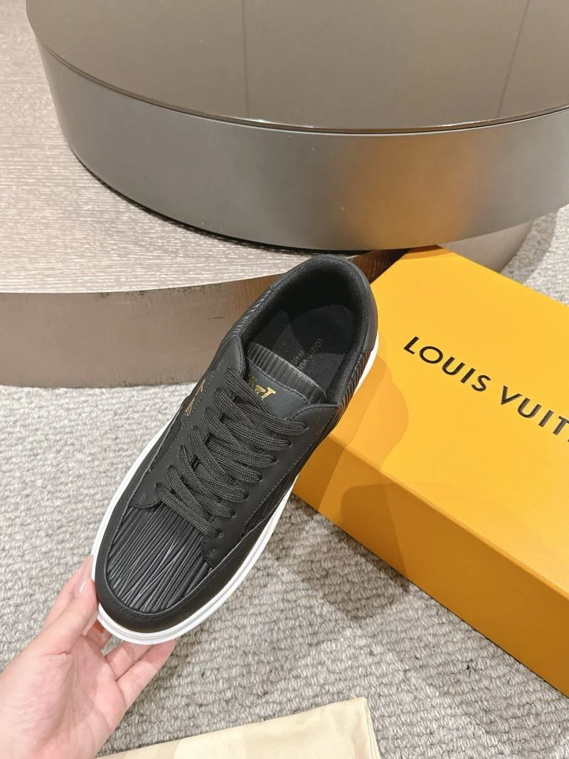 TravelReady Louis Vuitton Low Shoes 32274