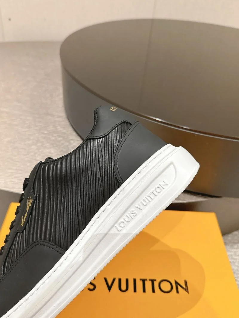 TravelReady Louis Vuitton Low Shoes 32274