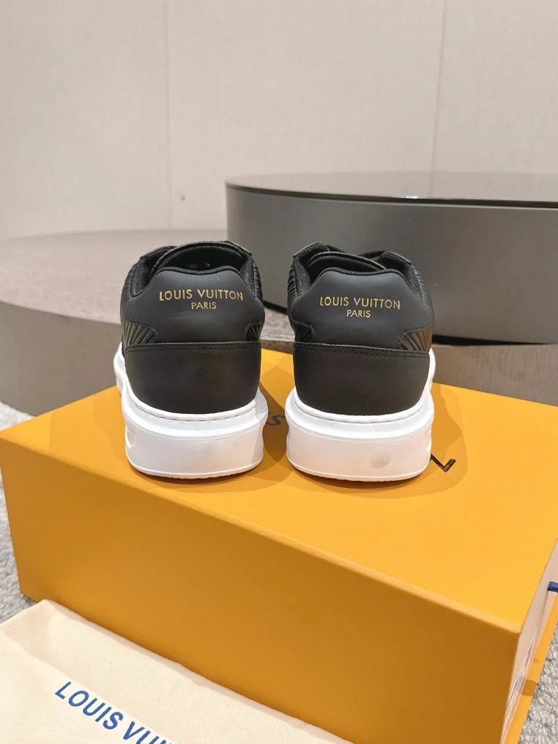 TravelReady Louis Vuitton Low Shoes 32274