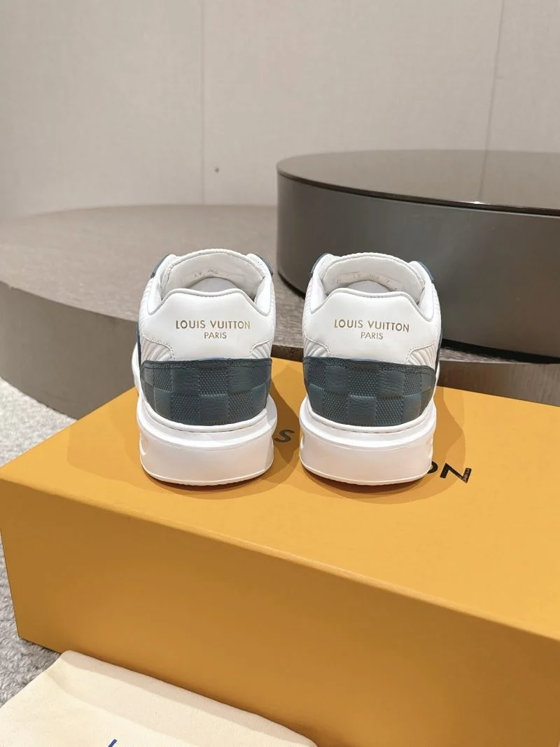 Louis Vuitton Low Shoes Supportive 32282