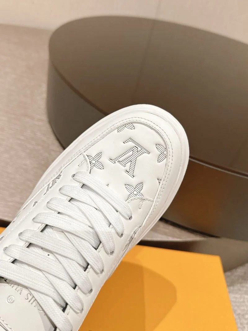 Louis Vuitton Low Shoes Bright 32277