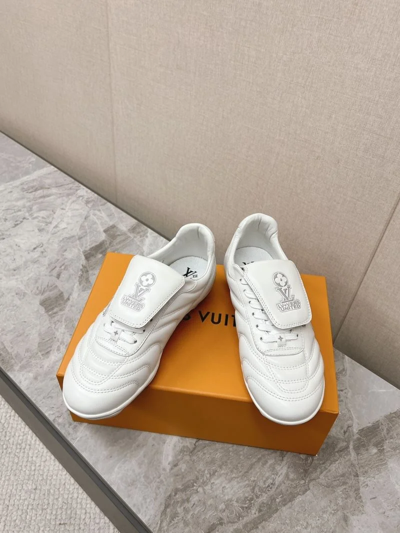EyeCatching Louis Vuitton Low Shoes 32286