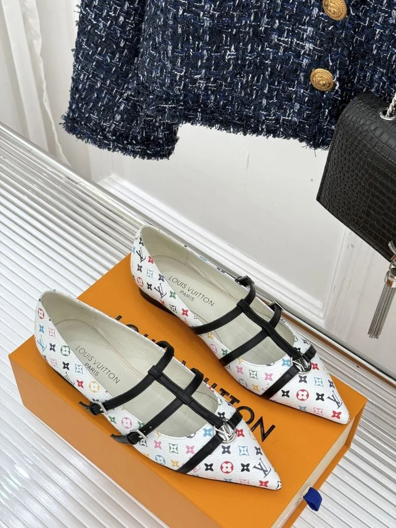 Casual Louis Vuitton Low Shoes 32283