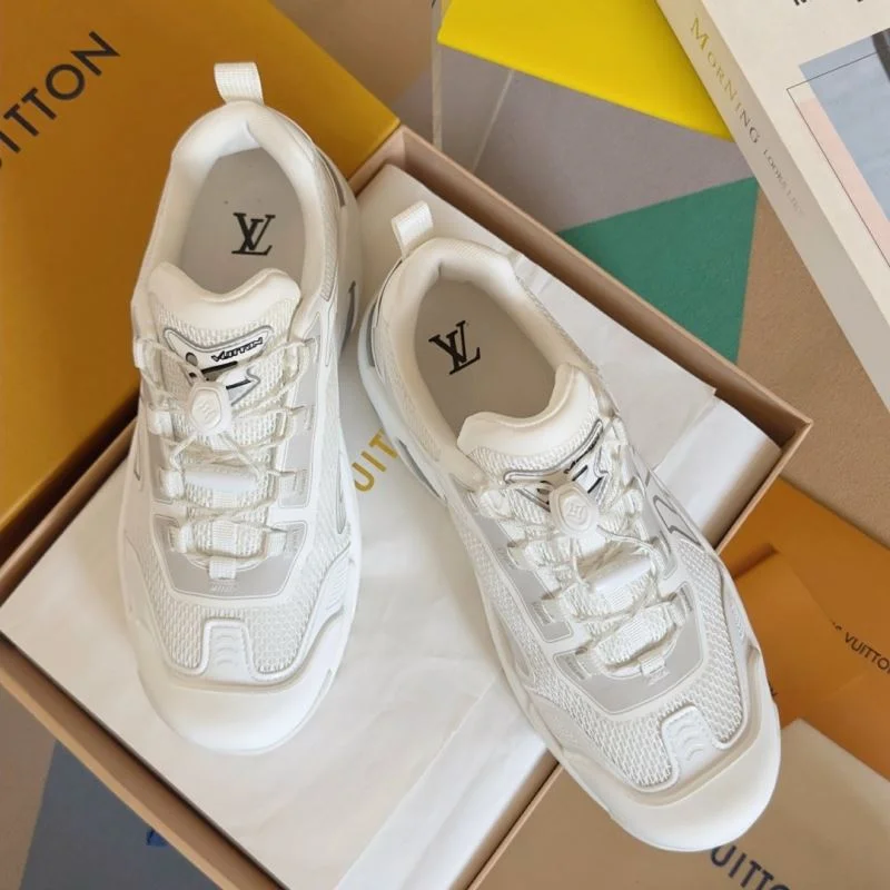 Louis Vuitton Low Shoes MultiPurpose 31937