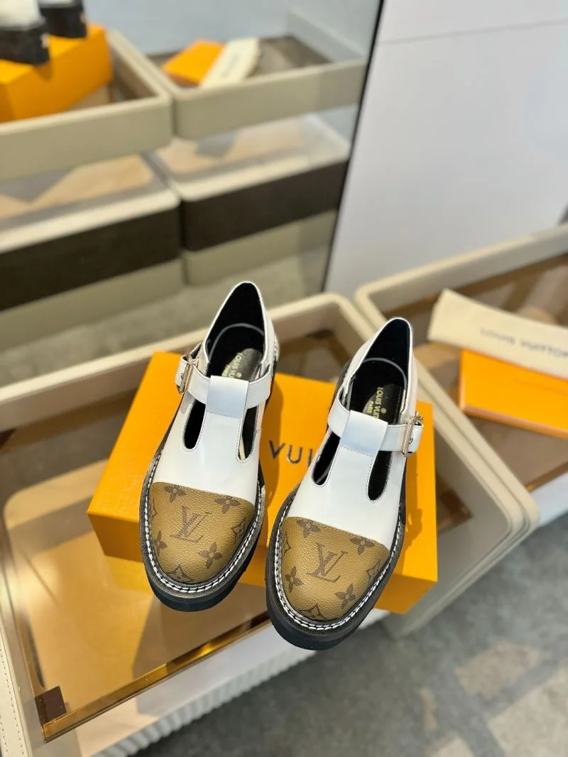 Louis Vuitton Low Shoes Cozy 31938