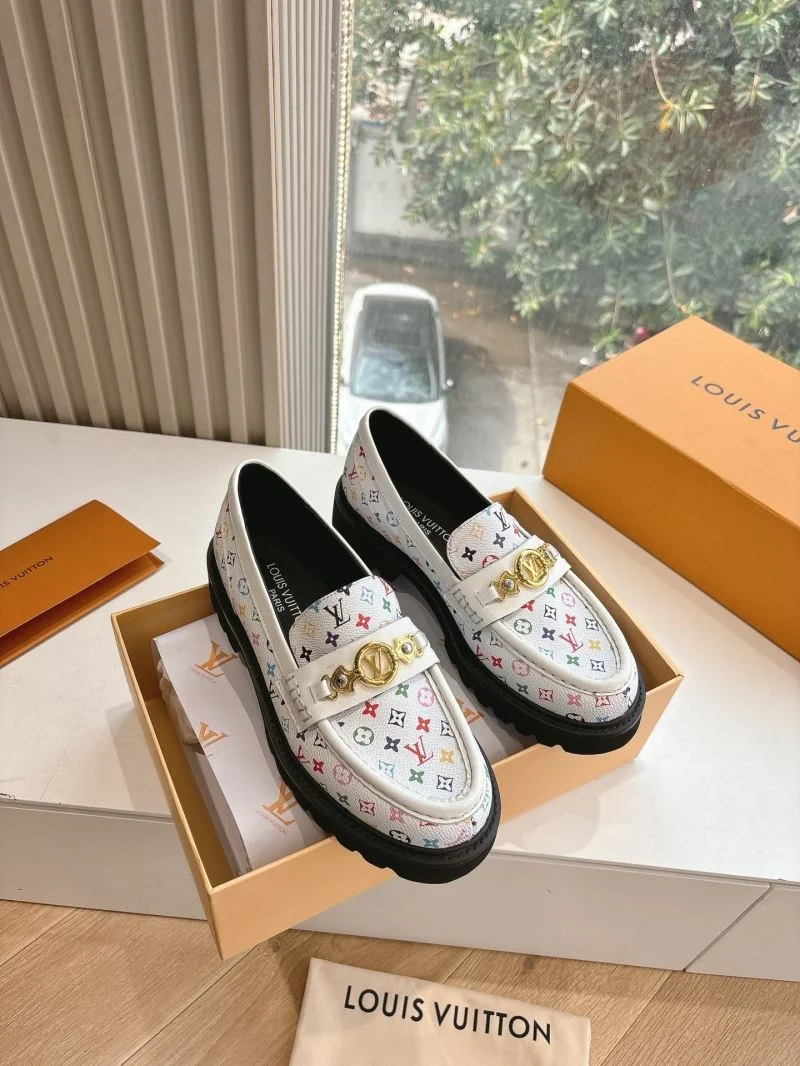 NewStyle Louis Vuitton Low Shoes 31947
