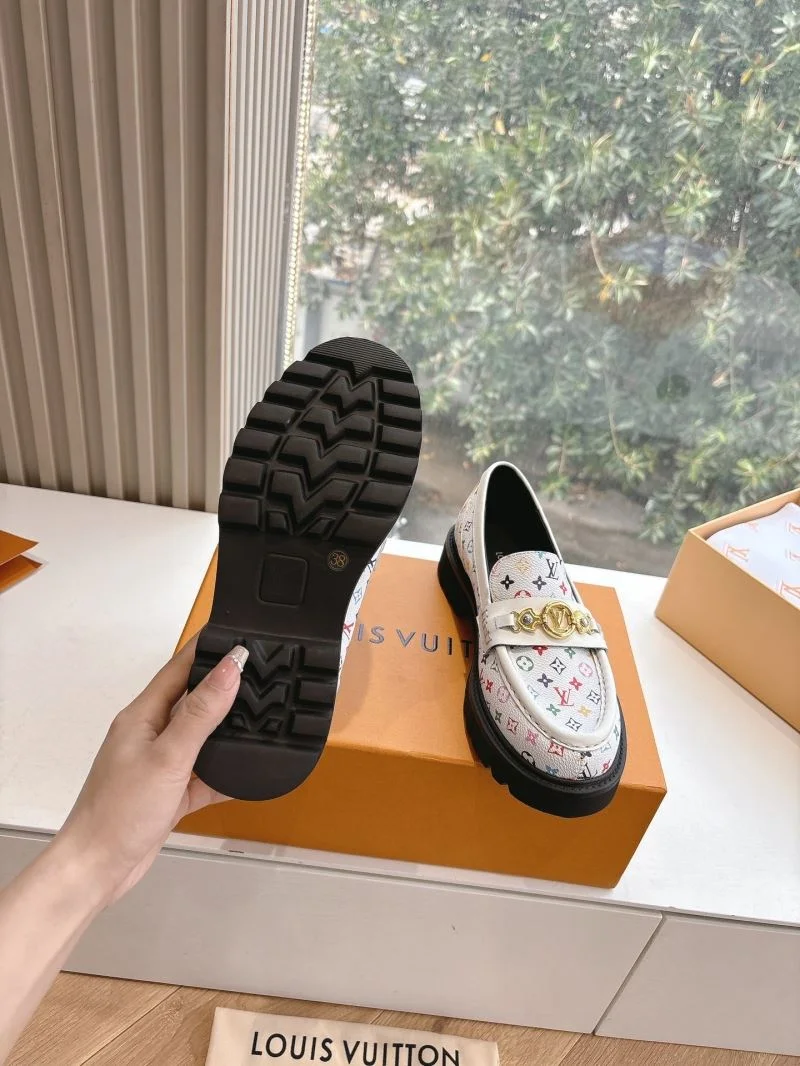 NewStyle Louis Vuitton Low Shoes 31947