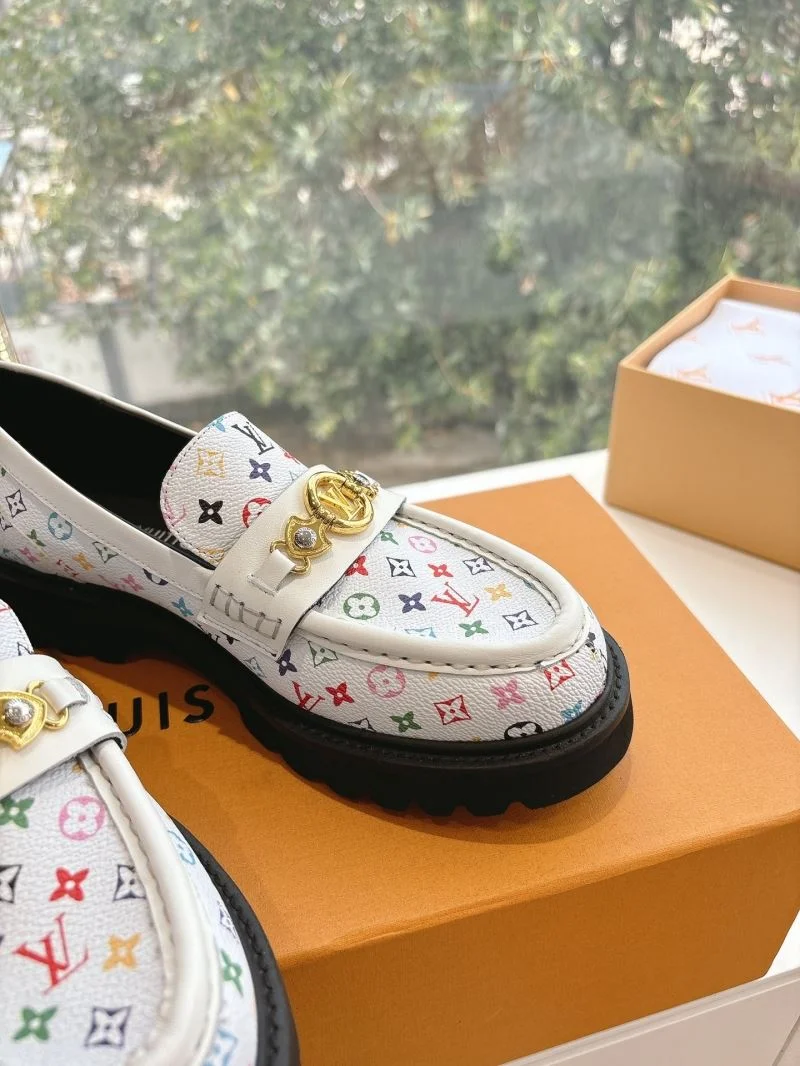 NewStyle Louis Vuitton Low Shoes 31947