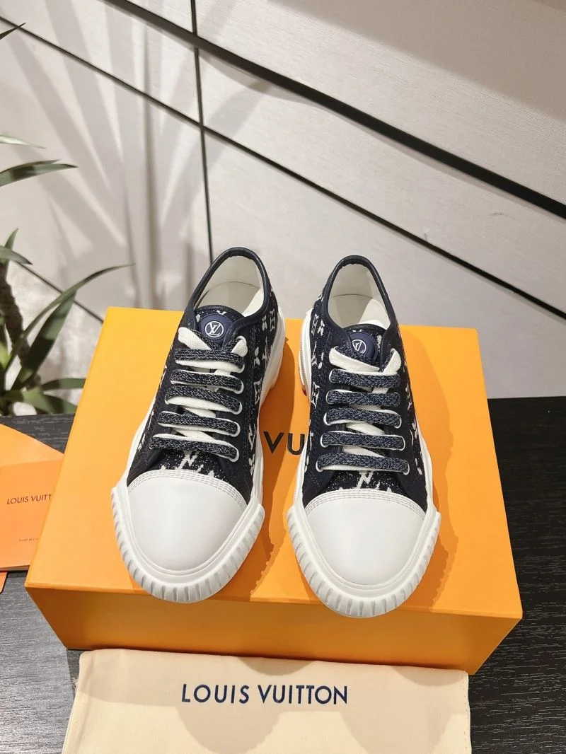 Refined Louis Vuitton Low Shoes 31960