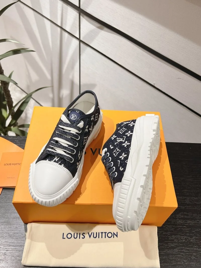 Refined Louis Vuitton Low Shoes 31960