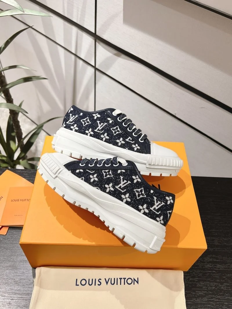 Refined Louis Vuitton Low Shoes 31960