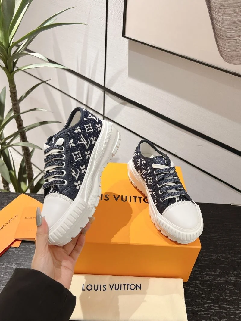 Refined Louis Vuitton Low Shoes 31960