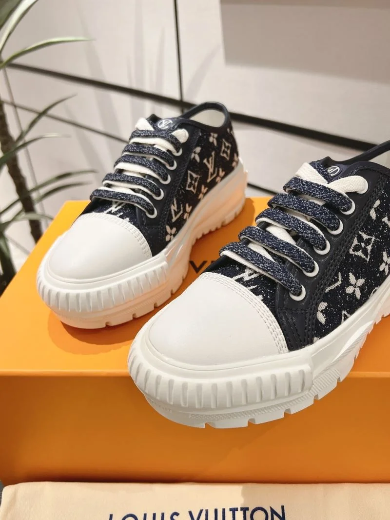 Refined Louis Vuitton Low Shoes 31960