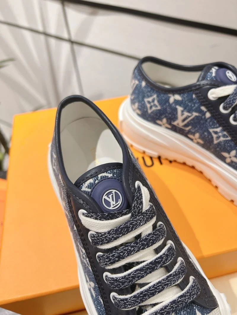 Breathable Louis Vuitton Low Shoes 31940