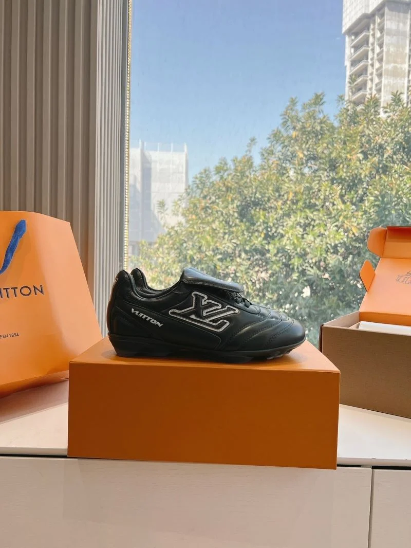 Louis Vuitton Low Shoes Lightweight 31954