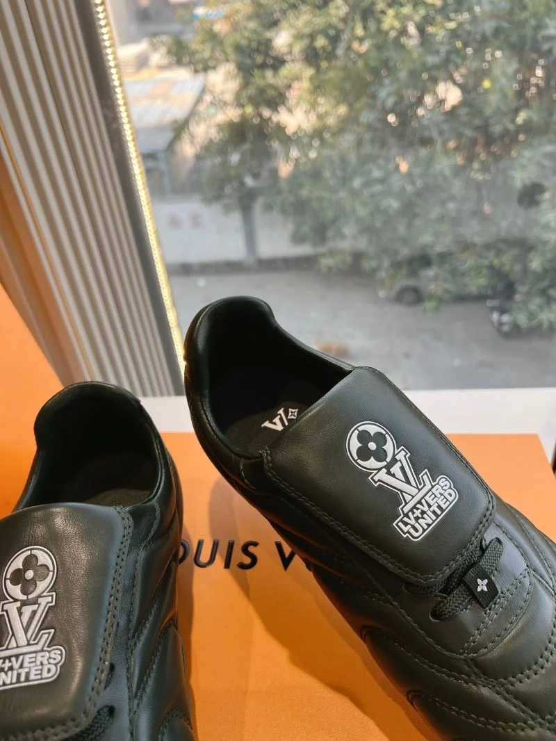Louis Vuitton Low Shoes Lightweight 31954