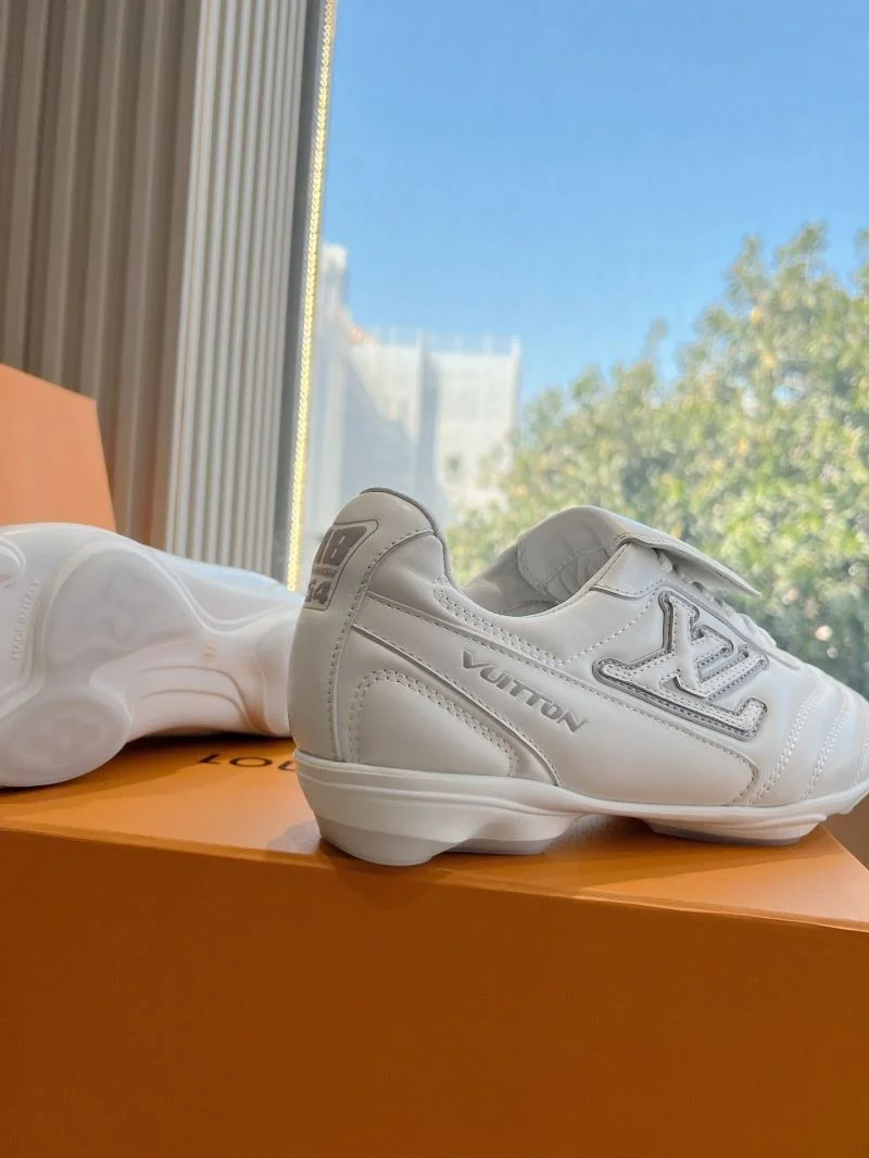 Louis Vuitton Low Shoes TechFriendly 31933