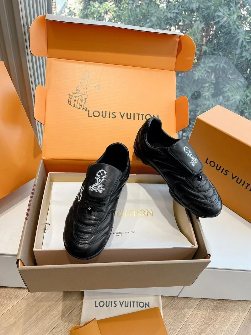Louis Vuitton Low Shoes Classic 31931