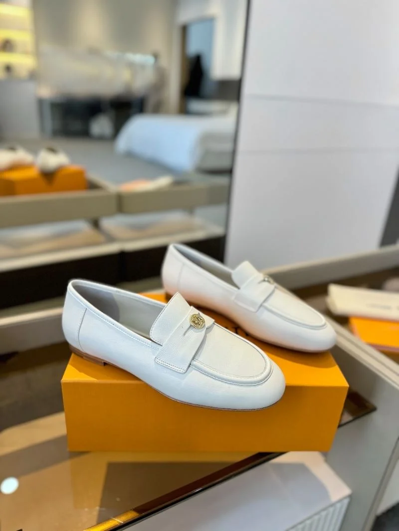 Efficient Louis Vuitton Low Shoes 31941