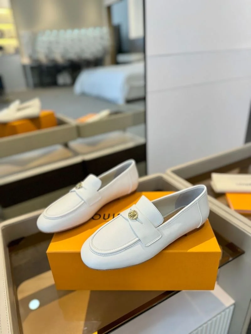 Efficient Louis Vuitton Low Shoes 31941
