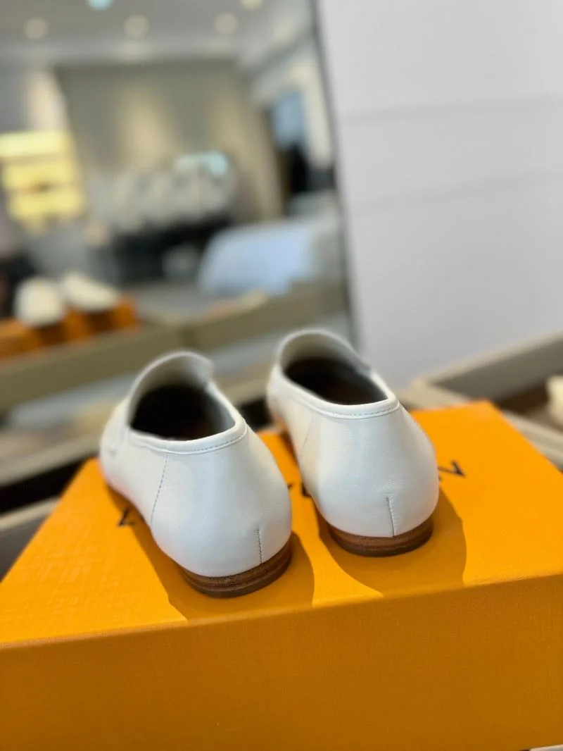 Efficient Louis Vuitton Low Shoes 31941
