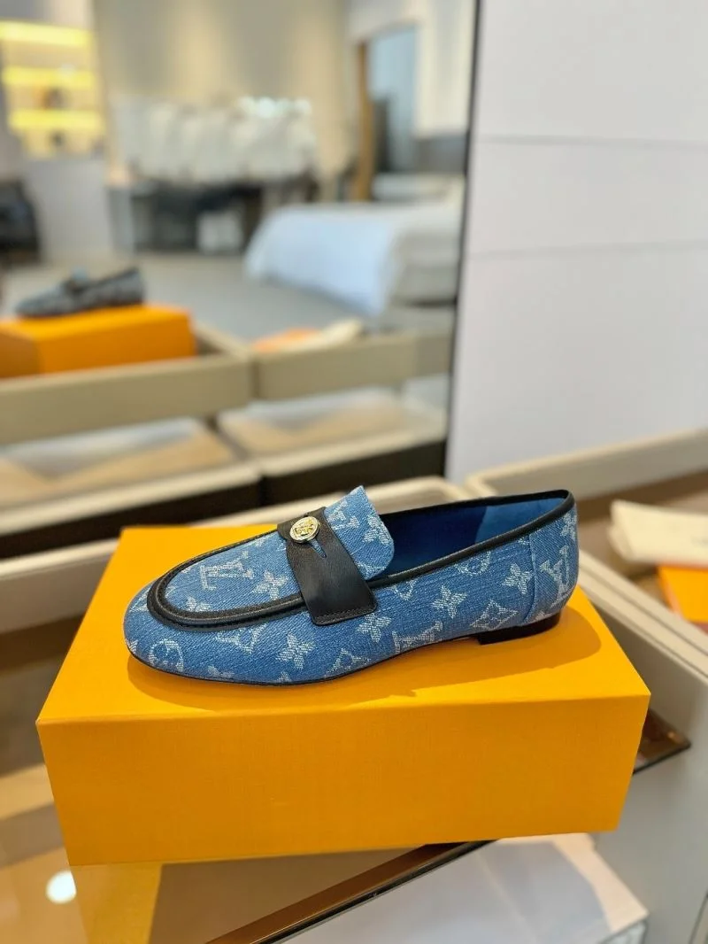SoftTouch Louis Vuitton Low Shoes 31929