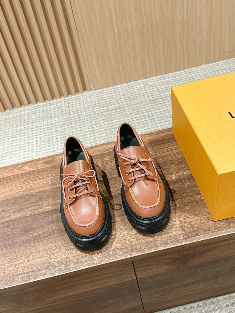 Louis Vuitton Low Shoes Popular 31935