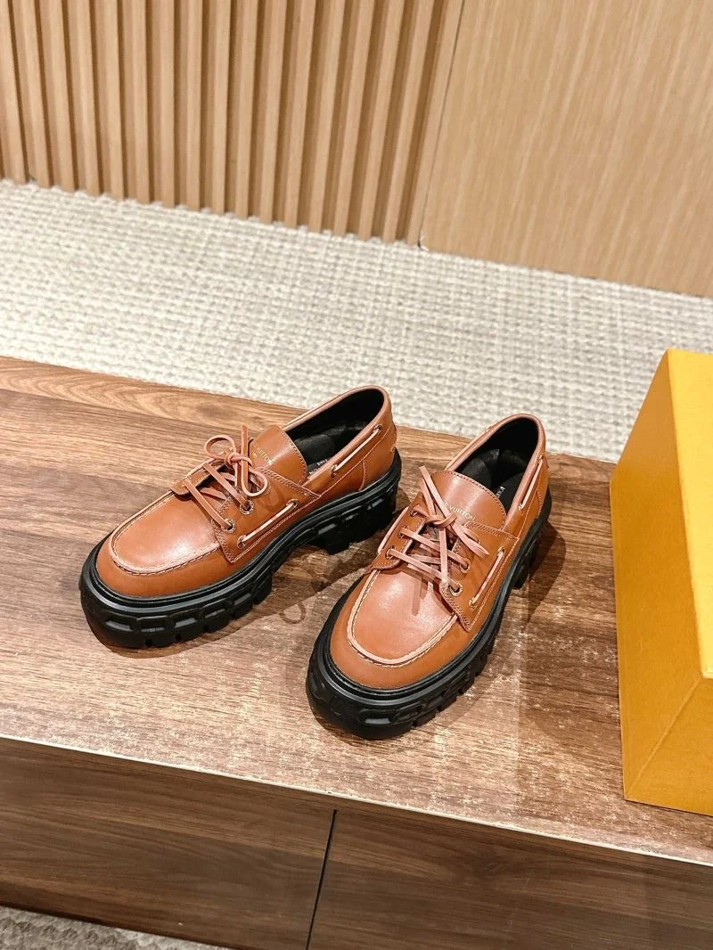 Louis Vuitton Low Shoes Popular 31935