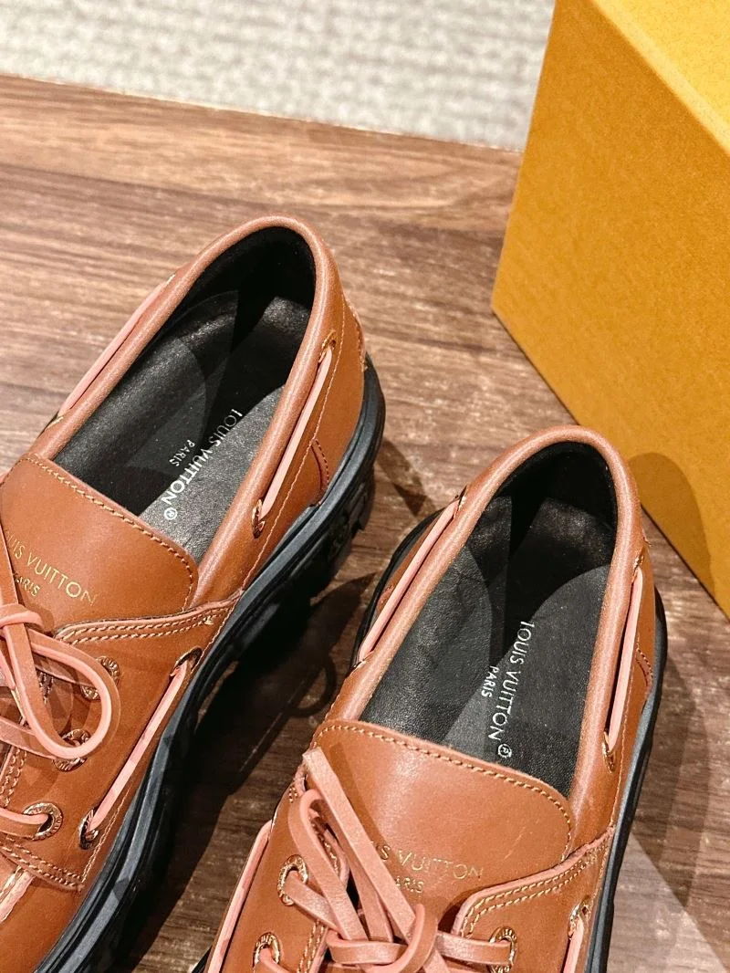 Louis Vuitton Low Shoes Popular 31935