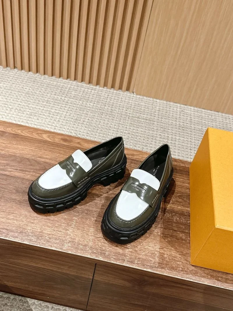 Louis Vuitton Low Shoes MoistureWicking 31926