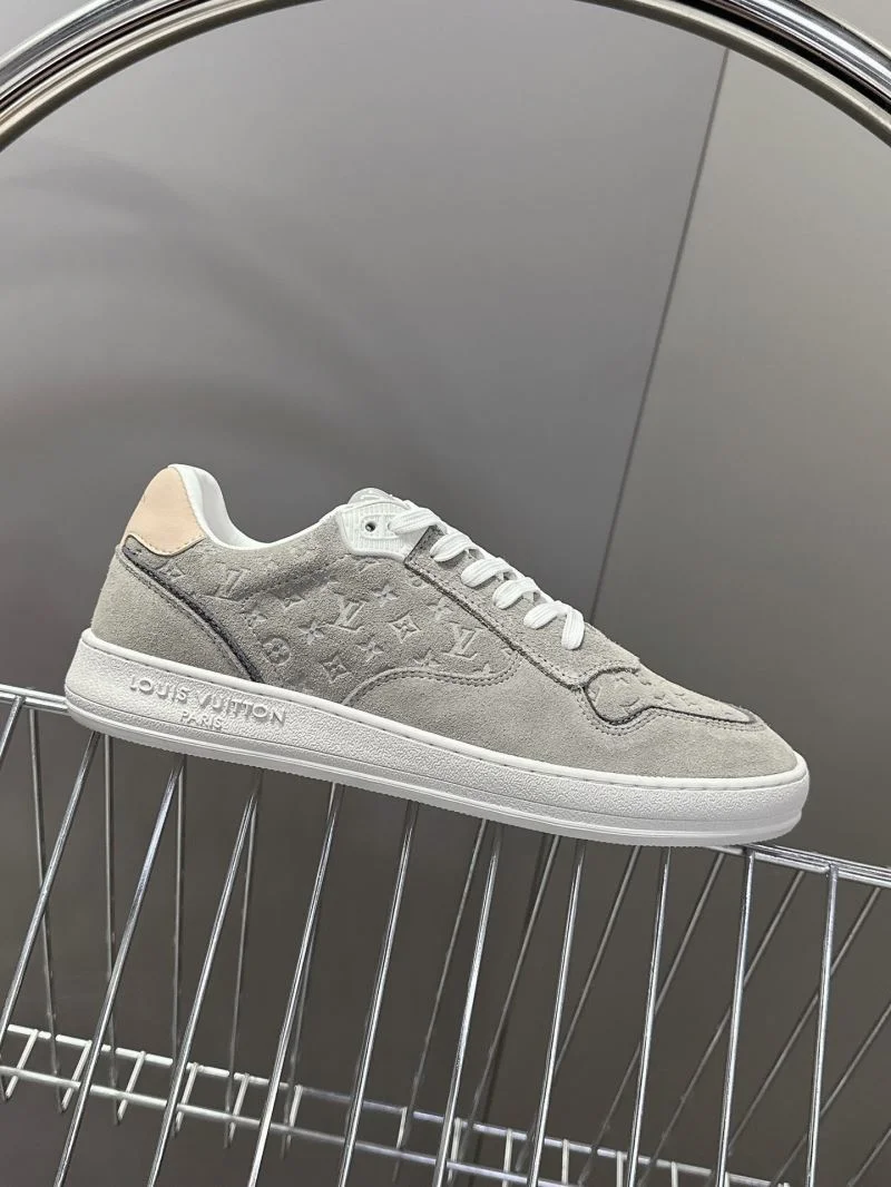 SmoothTexture Louis Vuitton Low Shoes 31919