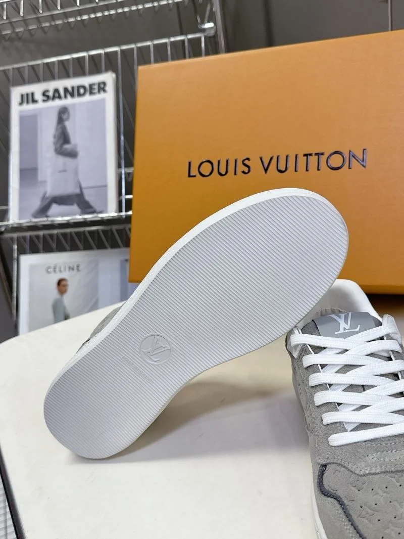 SmoothTexture Louis Vuitton Low Shoes 31919