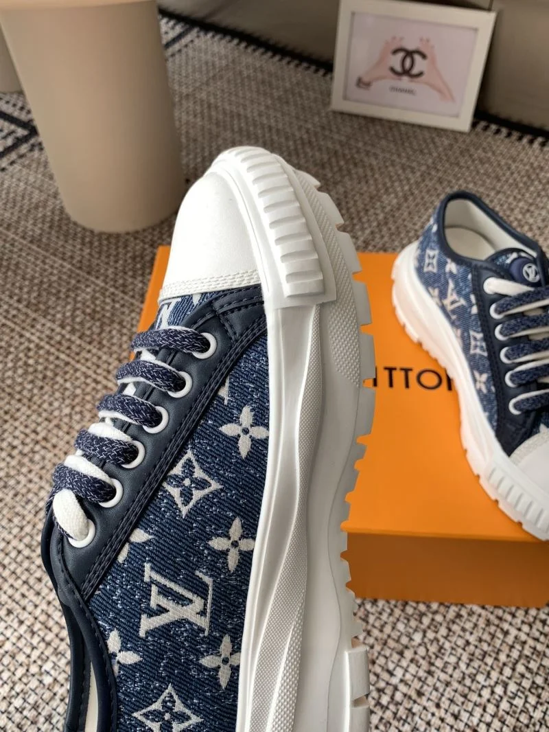 Louis Vuitton Low Shoes Comfortable 31923