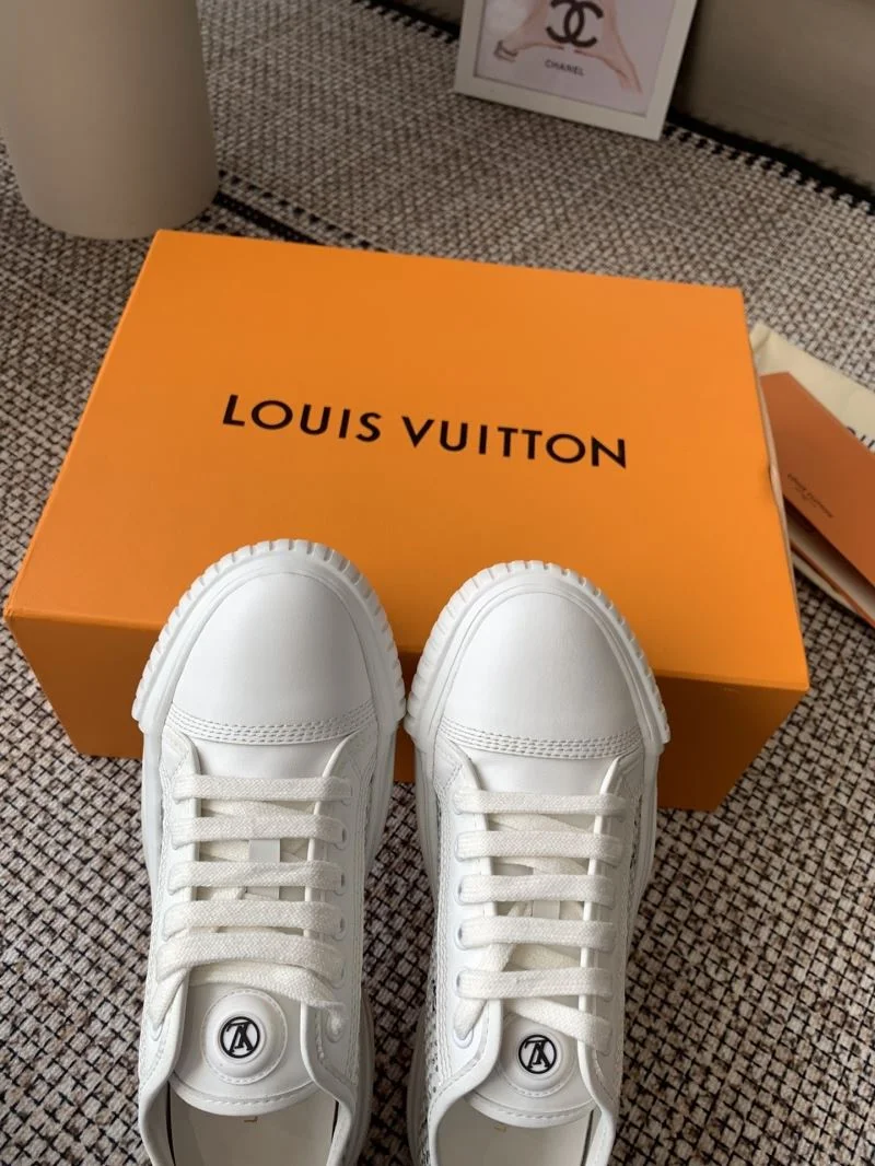 SoftTouch Louis Vuitton Low Shoes 31915