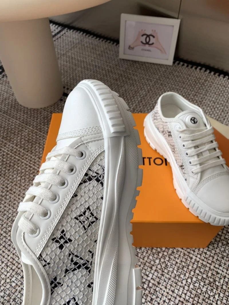 SoftTouch Louis Vuitton Low Shoes 31915