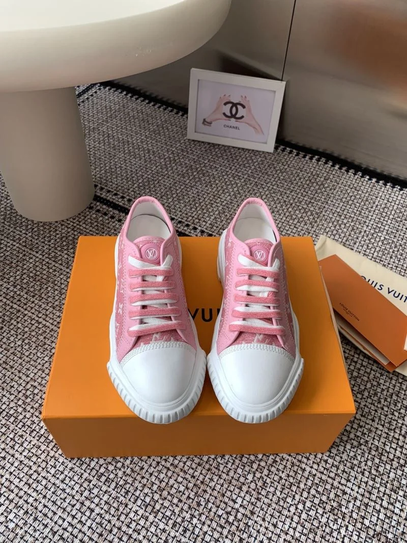 Louis Vuitton Low Shoes Snug 31908