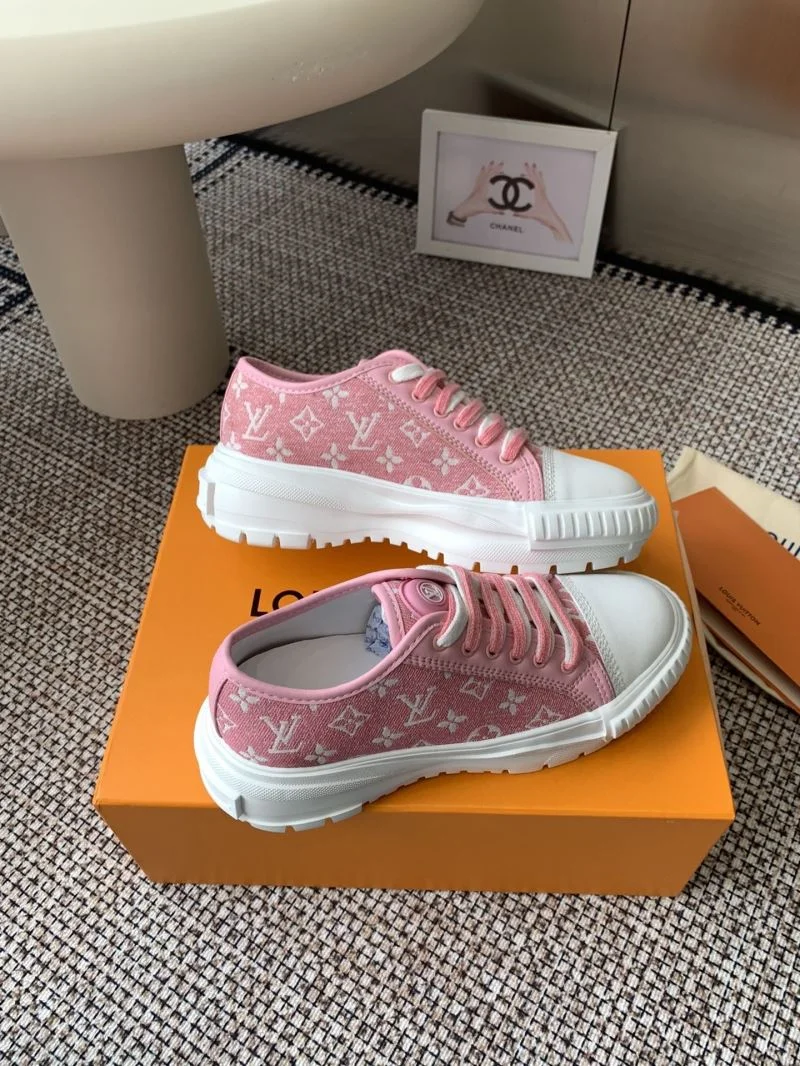 Louis Vuitton Low Shoes Snug 31908