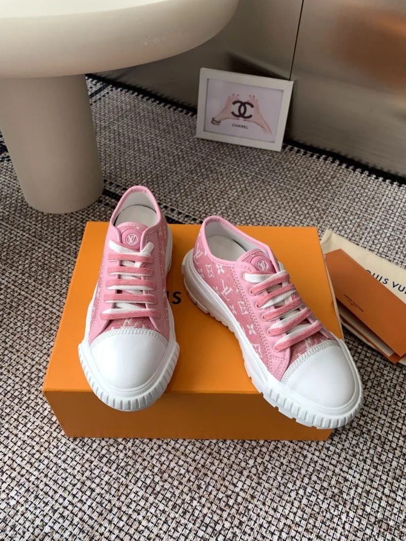 Louis Vuitton Low Shoes Snug 31908