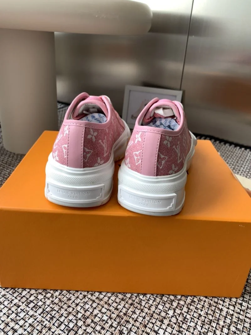 Louis Vuitton Low Shoes Snug 31908