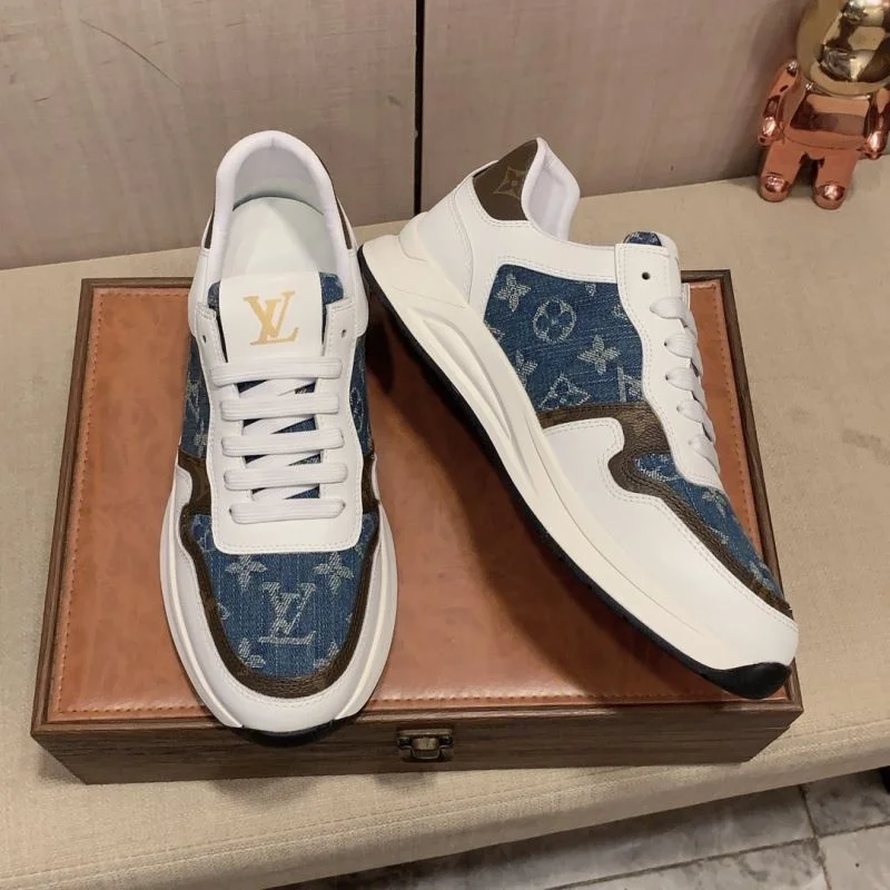 Louis Vuitton Low Shoes Practical 32957
