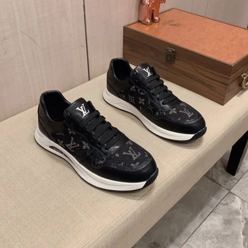 Casual Louis Vuitton Low Shoes 32976