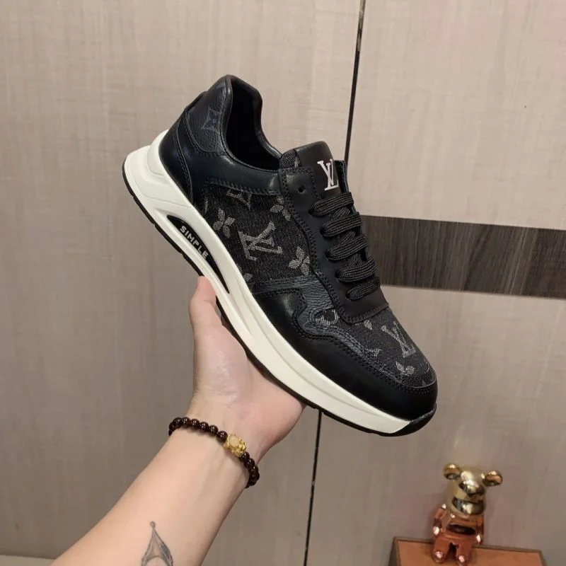 Casual Louis Vuitton Low Shoes 32976