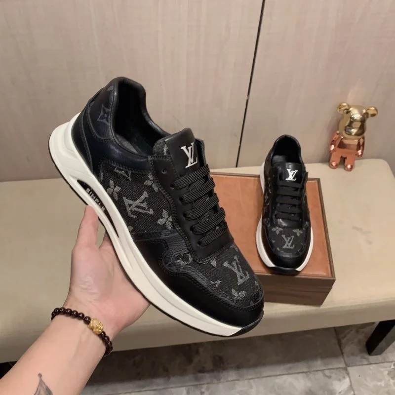 Casual Louis Vuitton Low Shoes 32976