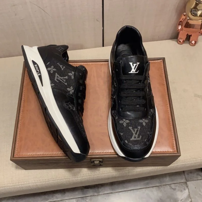Casual Louis Vuitton Low Shoes 32976