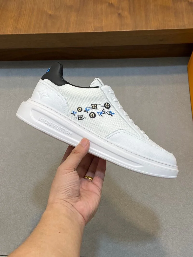 Louis Vuitton Low Shoes StreetReady 32962