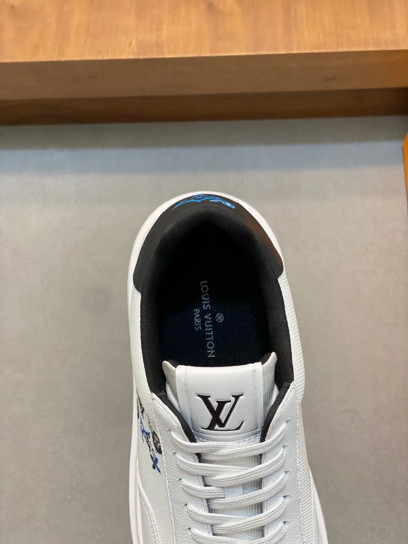 Louis Vuitton Low Shoes StreetReady 32962